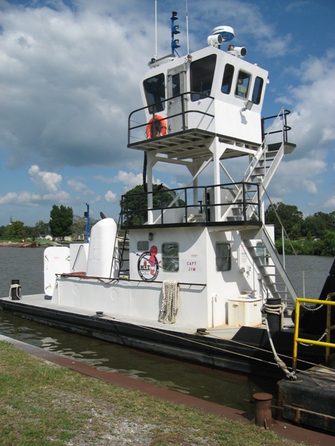 450 HP Twin Screw Tug