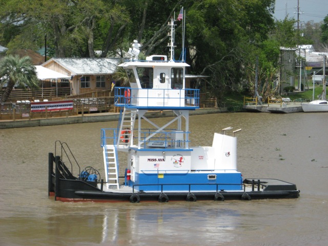 450 HP Twin Screw Tug